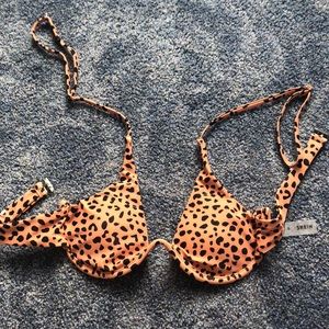 NWOT Shein bathing suit top